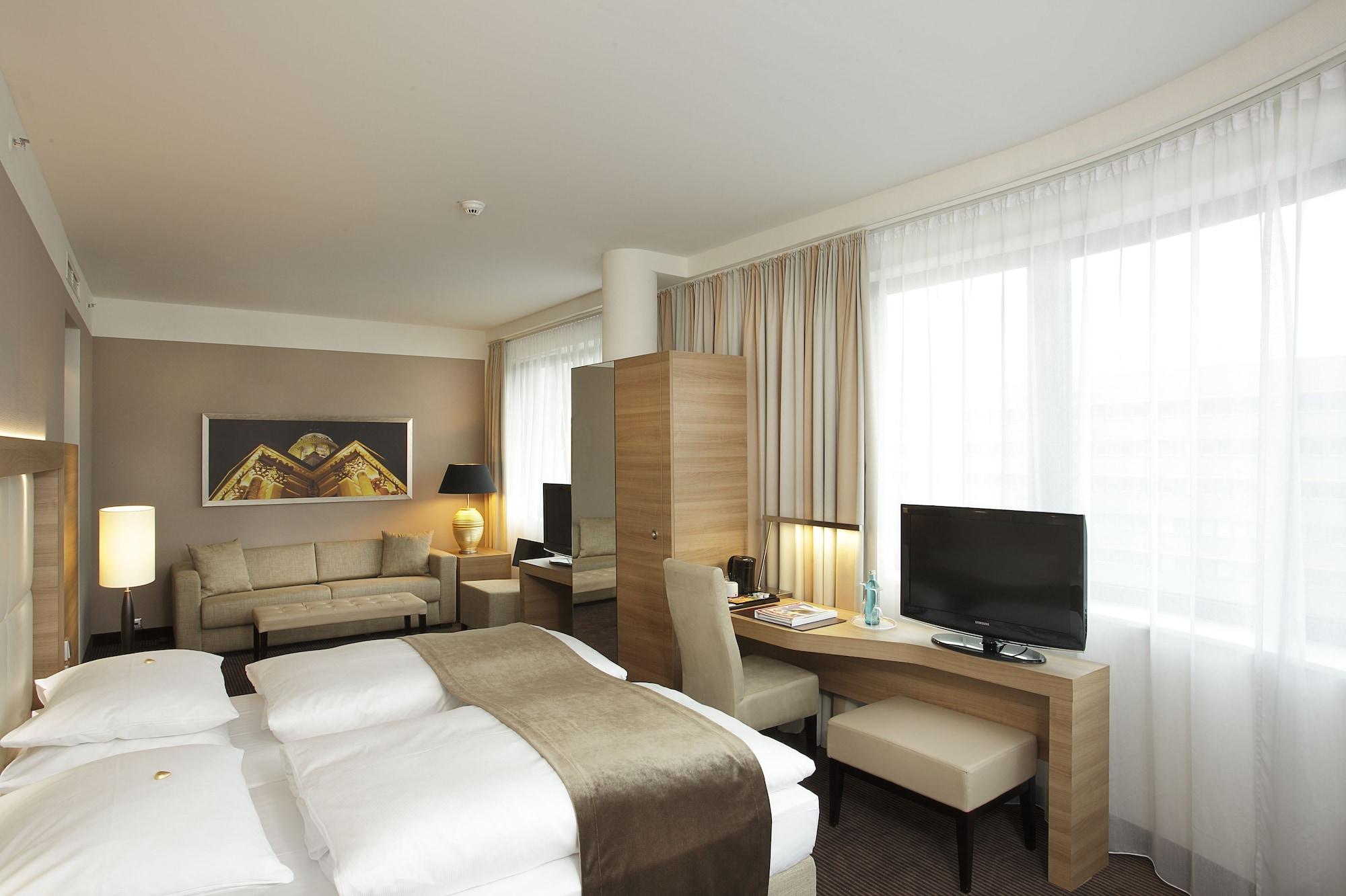 H4 Alexanderplatz 4*
