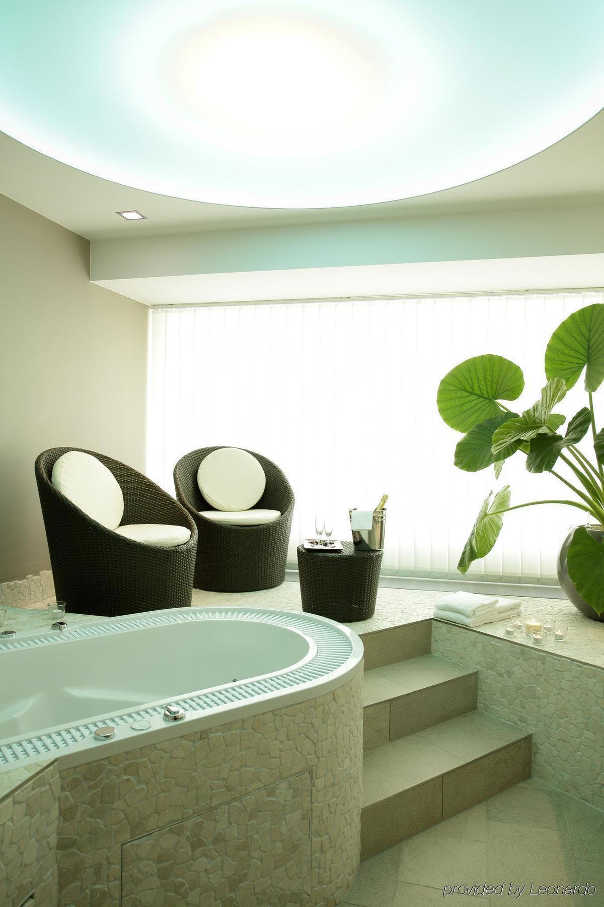 H4 Alexanderplatz Hotel Berlin