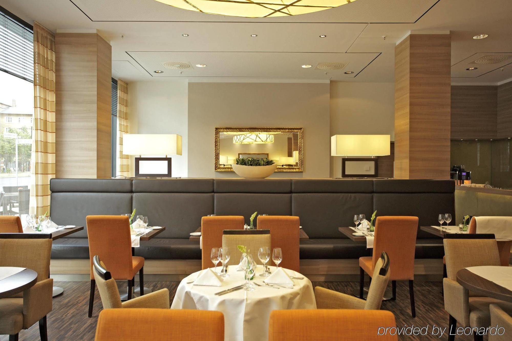 H4 Alexanderplatz 4* Berlin