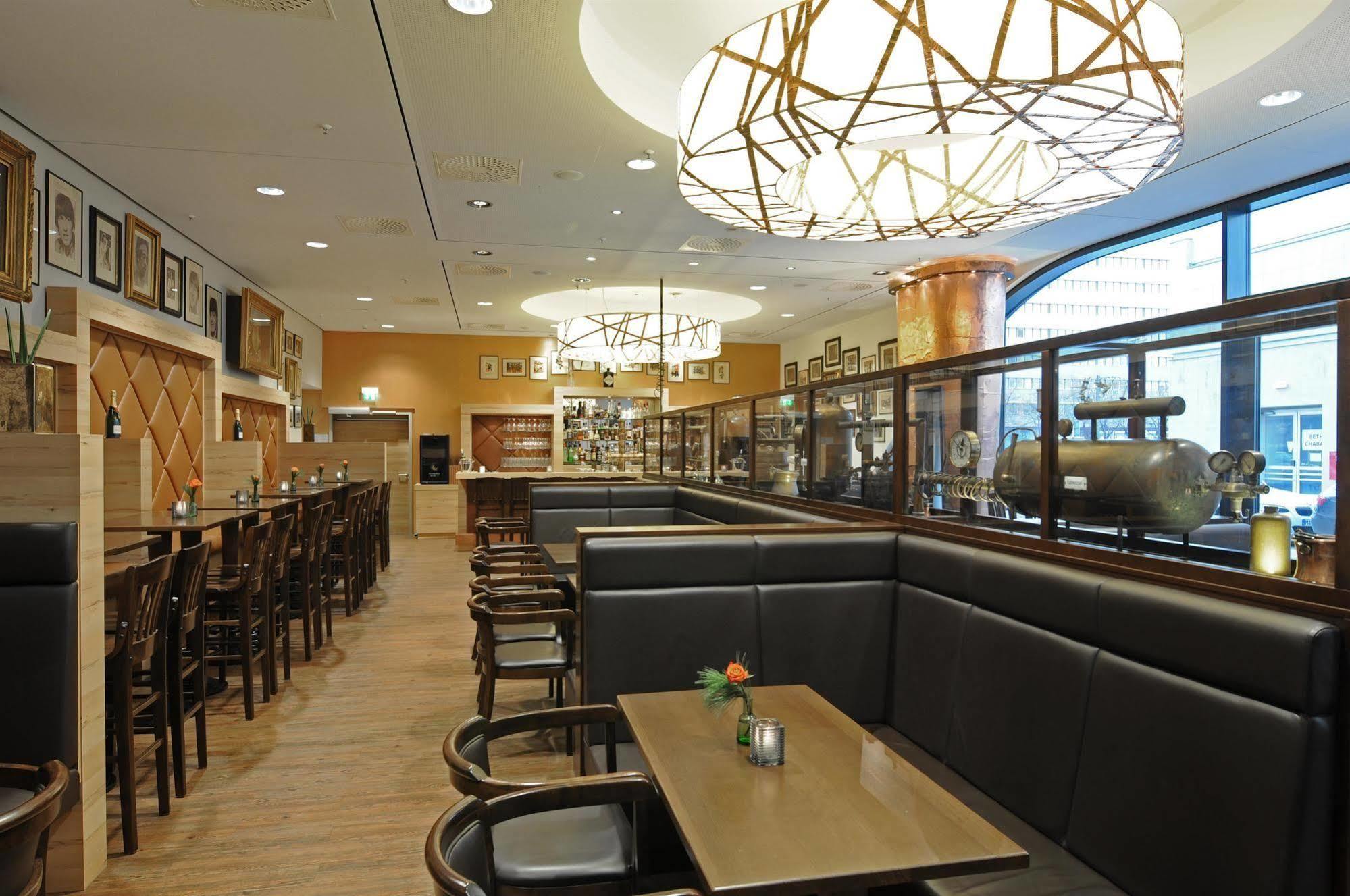 H4 Alexanderplatz Hotel