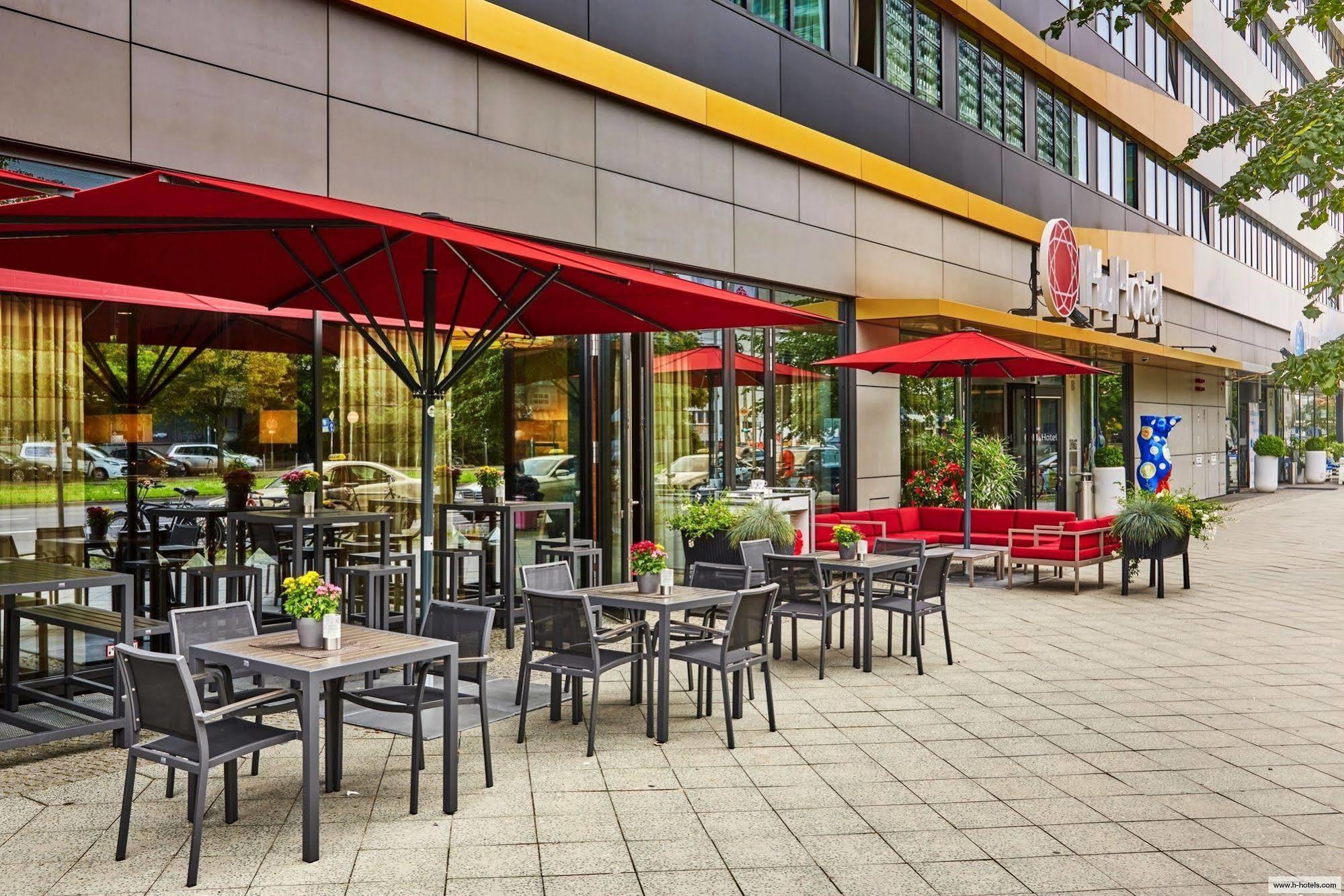 Hotel H4 Alexanderplatz 4*
