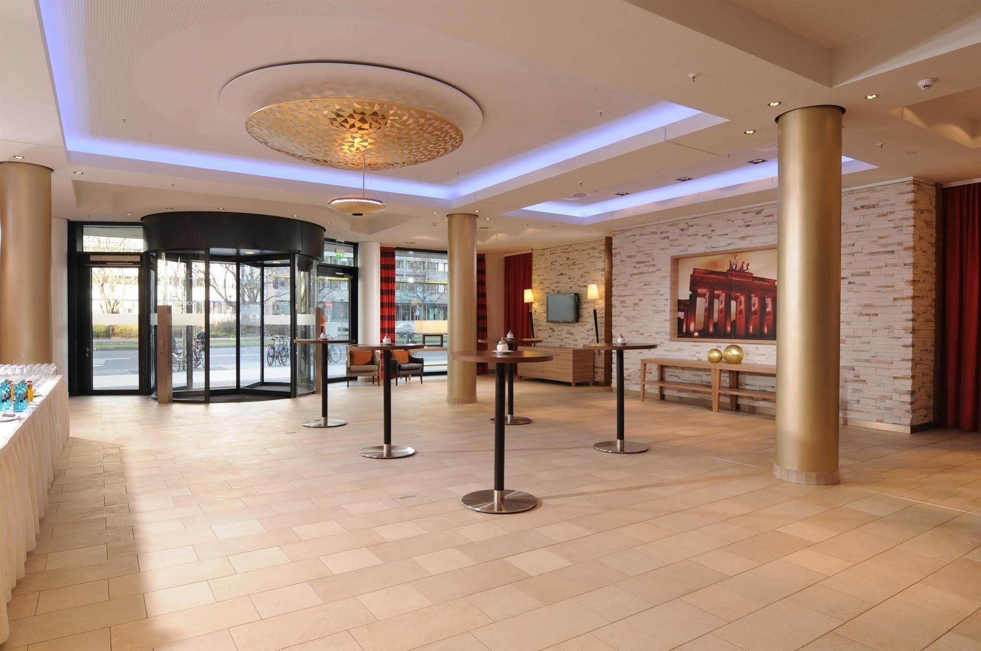 H4 Alexanderplatz Hotel