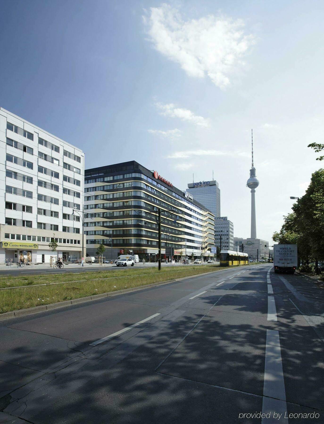 H4 Alexanderplatz Hotel